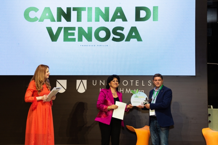 0.Cantina Venosa PremioAgriWorld06 copia