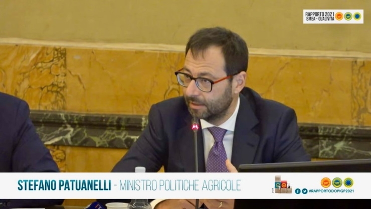 0.Rapporto Ismea Qualivita 2021 Patuanelli